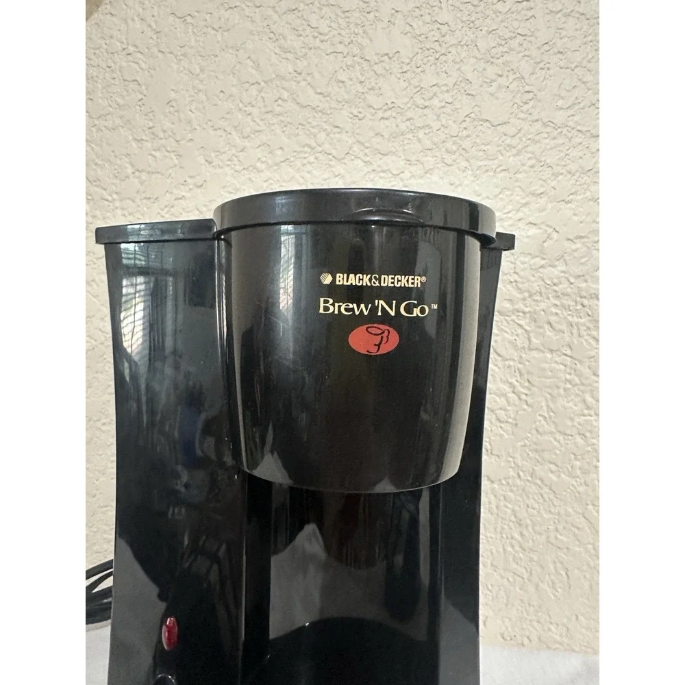 Black & Decker Brew N Go DCM18S  Coffee Maker W/ BOX NO MUG